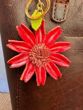 Genuine Leather Daisy Flower Bag Round Pink Flower Charm Crossbody Purse Bag